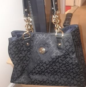 Tommy Hilfiger medium size bag